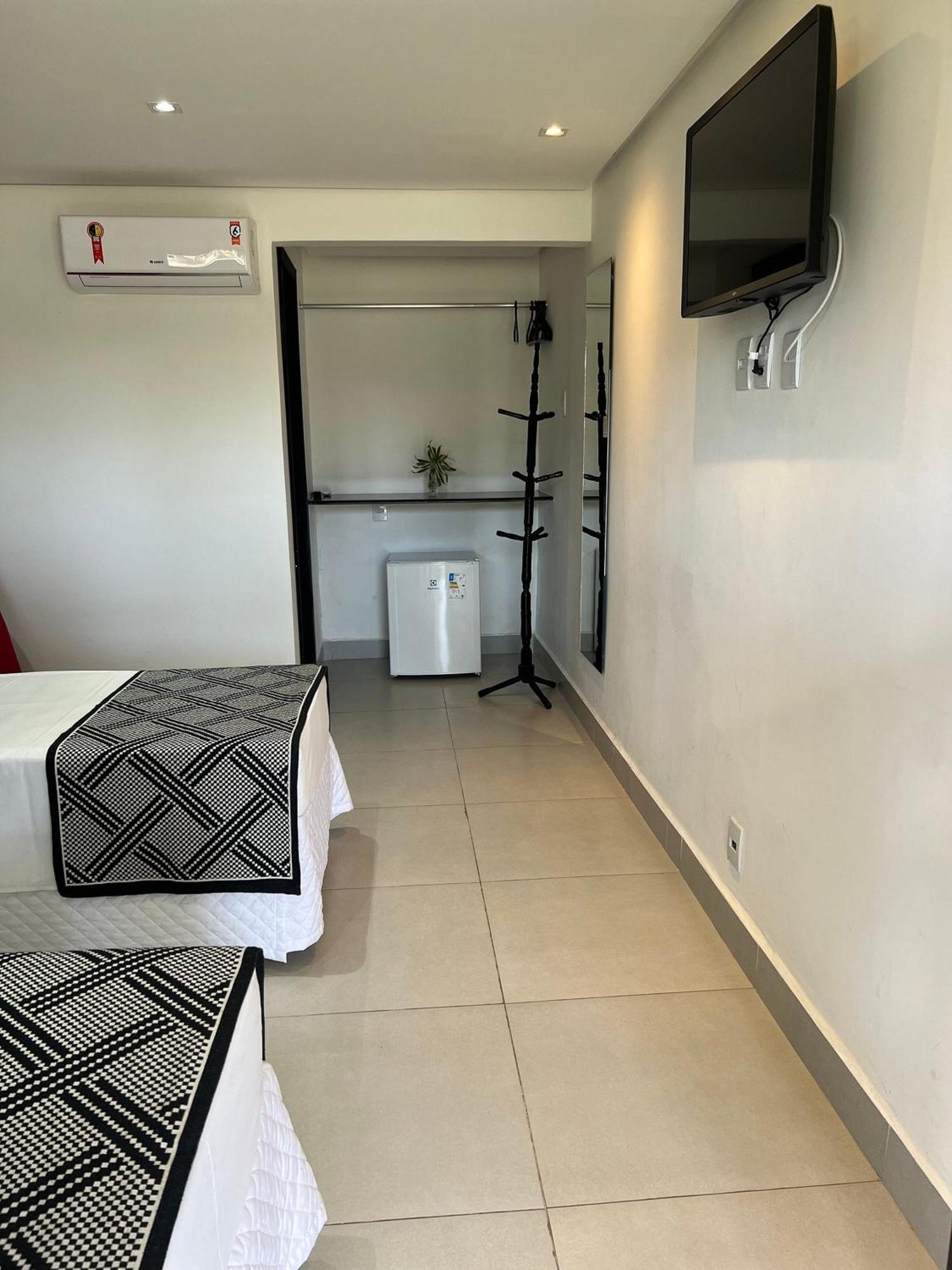 O Beira Mar Praia Hotel Esta Localizado Na Orla, Na Praia De Taperapuan, Cafe Incluso, Wi-Fi 500Mb, Piscinas, Estacionamento Privativo, Ar Condicionado Split, Smart Tv, Frigobar, 塞古罗港 外观 照片